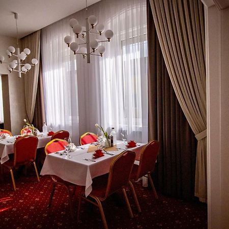 Penzion Rosel Nové Zámky Extérieur photo