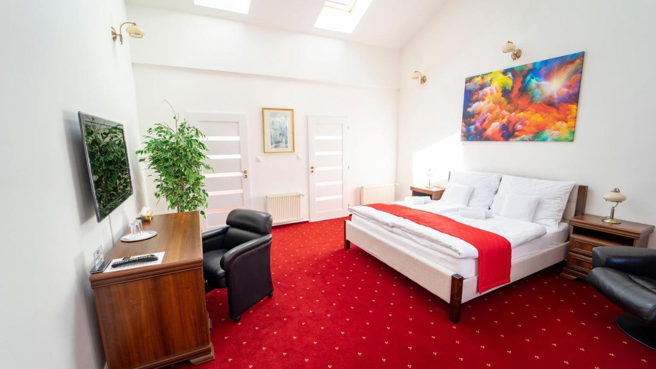 Penzion Rosel Nové Zámky Extérieur photo
