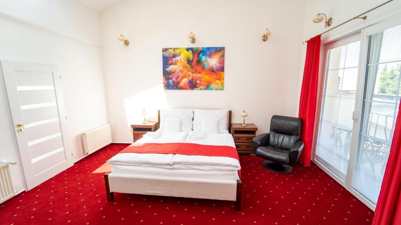 Penzion Rosel Nové Zámky Extérieur photo