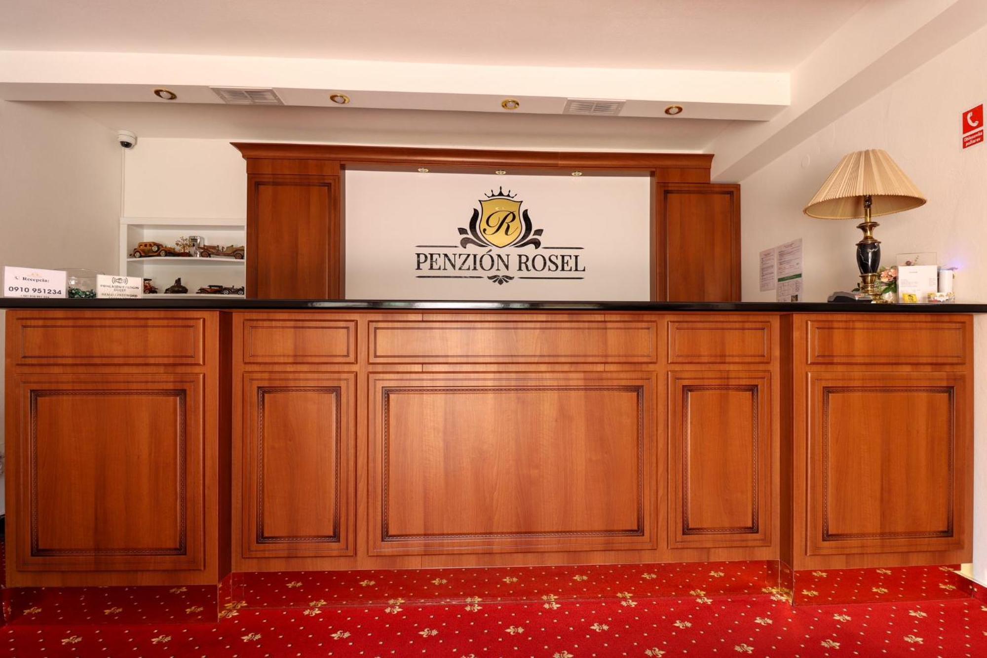 Penzion Rosel Nové Zámky Extérieur photo